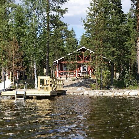Kartanohotelli Satulinna Huvilat Hirvensalmi 외부 사진